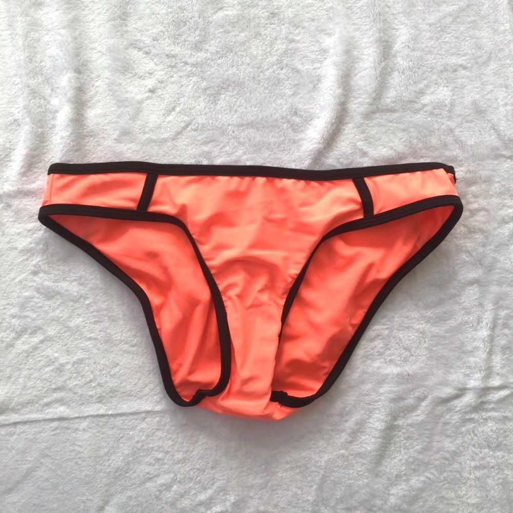 NWT Bold Coral Bikini Bottoms M